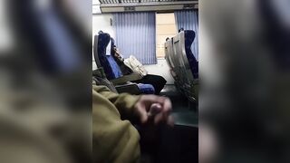 기차 안 딸딸이남 [혐] 5V 사정장면 1 (1) 21