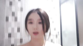 화장실 샤워녀 이쁨