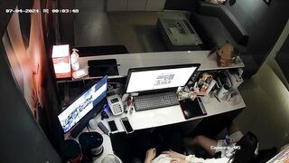 카운터에서 자지 빨아주는 업소녀 korean porn vip ipcam