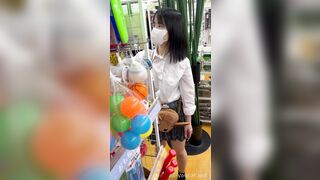 vol.59 (衝撃マンポロ、くぱぁアリ)激カワ合法ロ○Kちゃんのフサフサ下半身を逆さ撮り voyeur jp