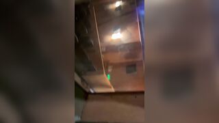 죄송합니다 손님 전 그냥 배달 온 것뿐인데...일부러 훔쳐본 건 아니에요 korean porn vip ipcam