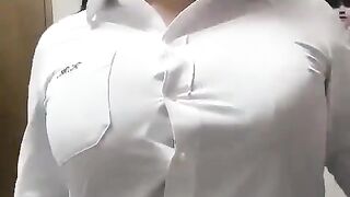 셔츠 안에 숨겨진 큰가슴 korean porn