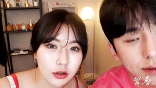 (한국야동) 밤의 황제 bj 준빈 게스트 모유 나오는 여자 korean porn vip