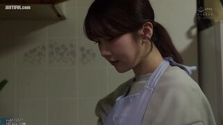 WAAA-644 With Her Husband Right Beside Her, This Lustful, Juicy Apa... Reducing Mosaic JAV