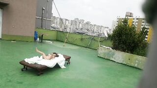 (한국야동) 하다하다 옥상에서 러브돌과 염병하는 뚱땡이 korean porn vip