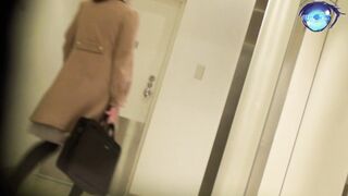 飛び出す黄金水！！！ア〇レ潜入 かわや盗撮 vol.07-09 voyeur jp 150526 01