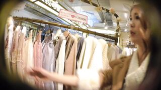店員撮り１００-可愛いお店の可愛い女の子-靴もパンツもブルーが大好き-ハミパンティも似合ってます-おいらはこんな娘とデートしたい voyeur jp 01-240526