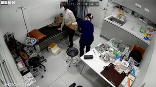 [신작] 병원의 남자 간호사들은 아이돌 스타처럼 보였고, 젊은 여성 환자들은 그들에게 푹 빠져 있었다. 남자 간호사가 그녀의 엉덩이를 만졌을 때 korean porn vip ipcam
