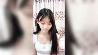 非常におすすめです。[Xiangxiang Sister]は、本当にゴージャスなロリータで、彼女の親友のヌードダンスと自慰行為は素晴らしいです！ china 3 (2)