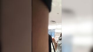 アリの世界part26 店員マニア垂涎の一作 こんなに見えて大丈夫 voyeur jp