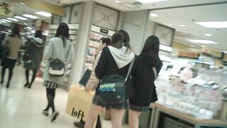 新カメhd動画 制服娘逆さ撮りno59 顔あり voyeur jp
