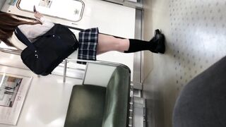 パンチラ いつも同じ電車の白ギャルjk電車痴漢盗撮昏睡姦① voyeur jp