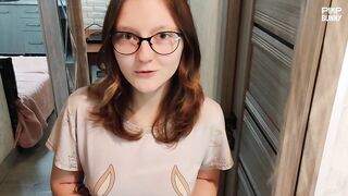 A Schoolgirl Had Sex With A Courier While Her Parents Were Away And Got A Facial OnlyFans