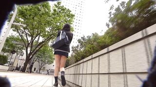 即削除 真っピンクパンツが丸見えすぎで見放題 撮り放題jk voyeur jp