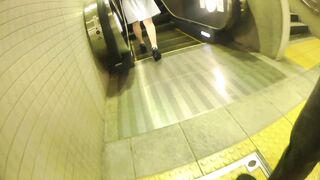 私服の女の子をスカートめくりしてパンツ晒した件⑩ voyeur jp 02