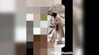 81 光量抜群なsっ気ショート美女の逆さ撮り風景 voyeur jp